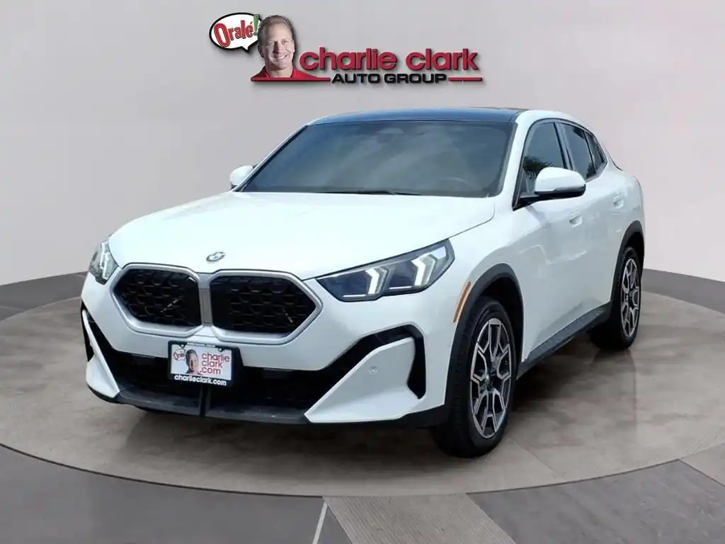 2026 BMW X2 xDrive28i's photo