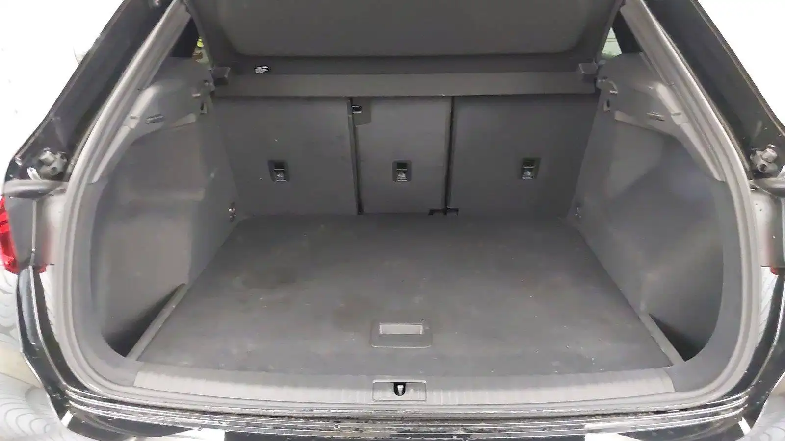 2023 Audi Q3 40 TFSI Premium quattro's photo