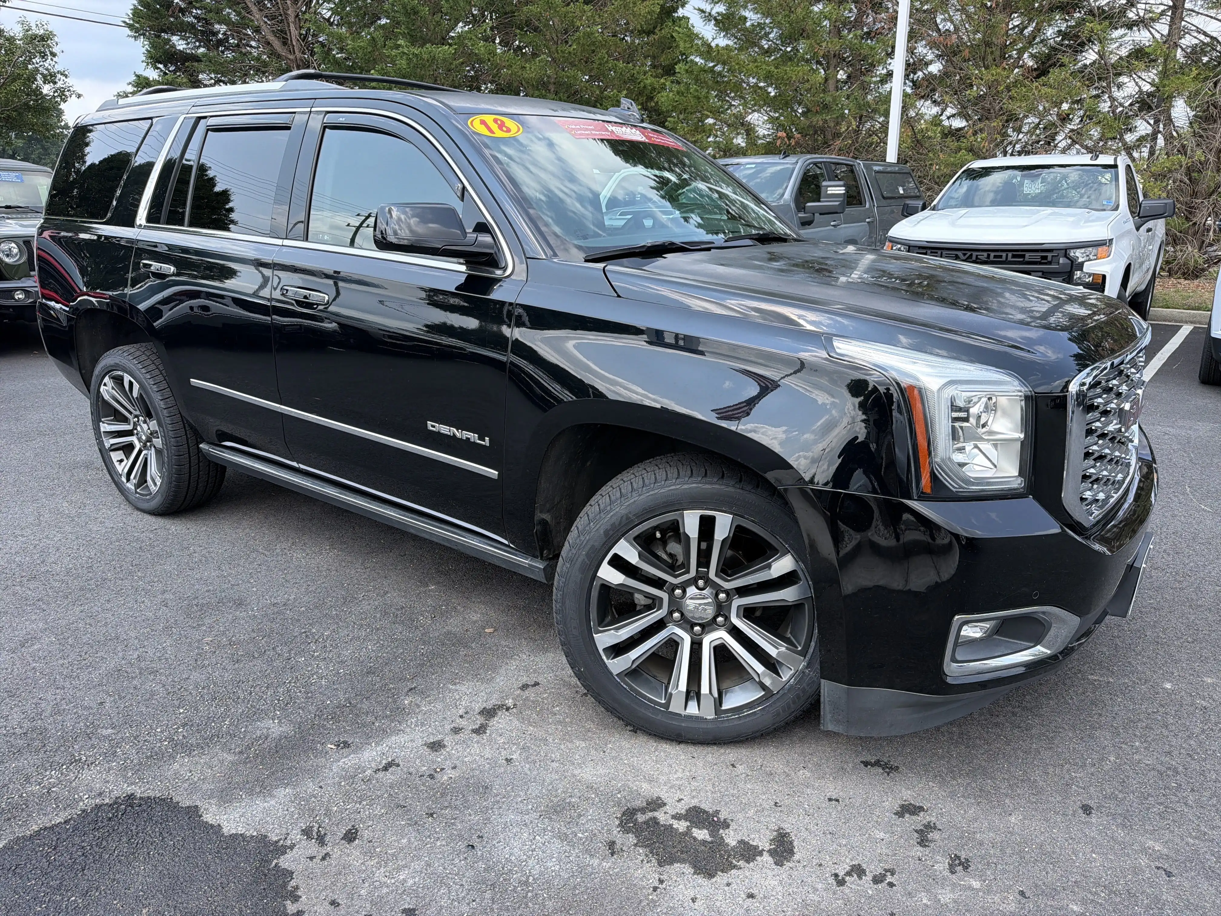 2018 GMC Yukon 4WD Denali's photo