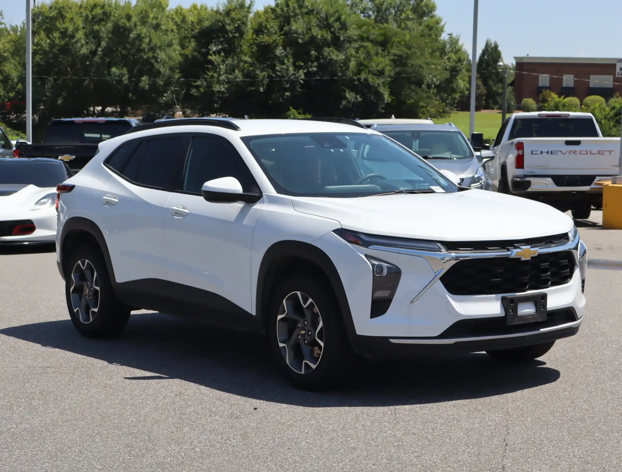 2025 Chevrolet Trax LT's photo
