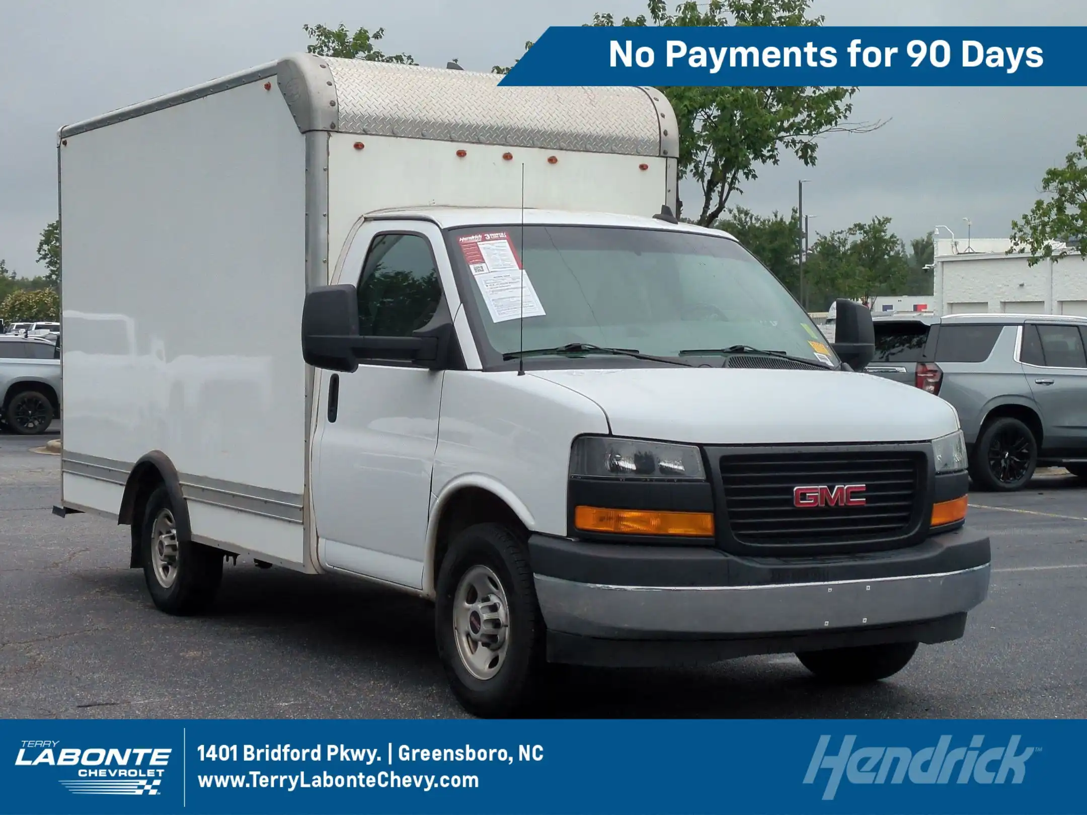 2022 GMC Savana 3500 139" WB's photo