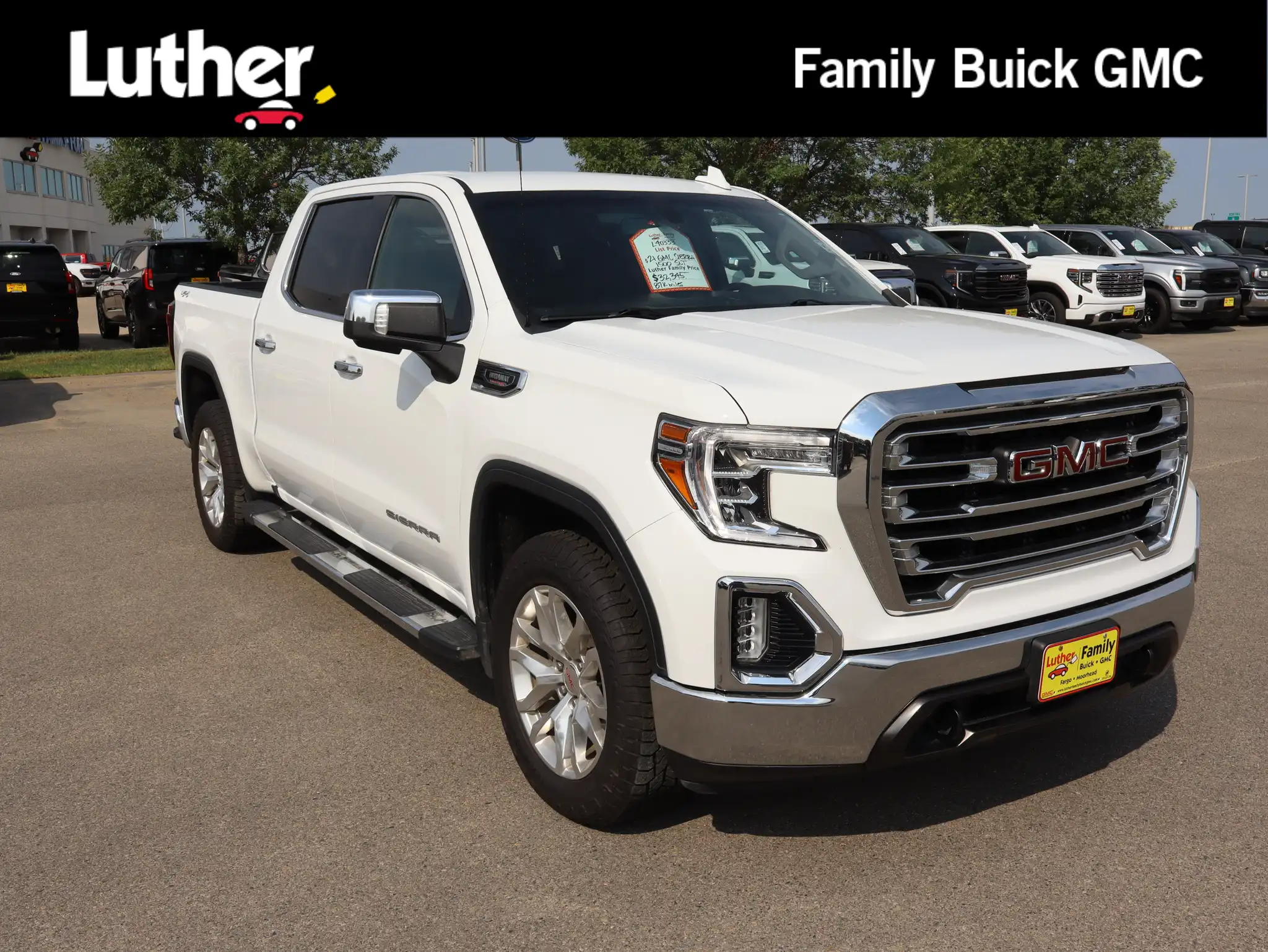 2021 GMC Sierra 4WD Crew Cab Short Box SLT's photo