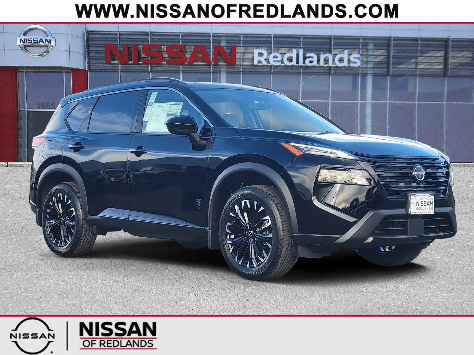 2026 Nissan Rogue Dark Armor's photo