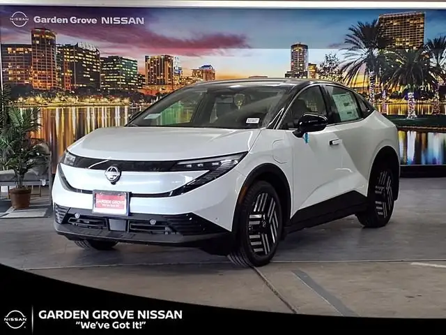2026 Nissan Leaf SV Plus's photo