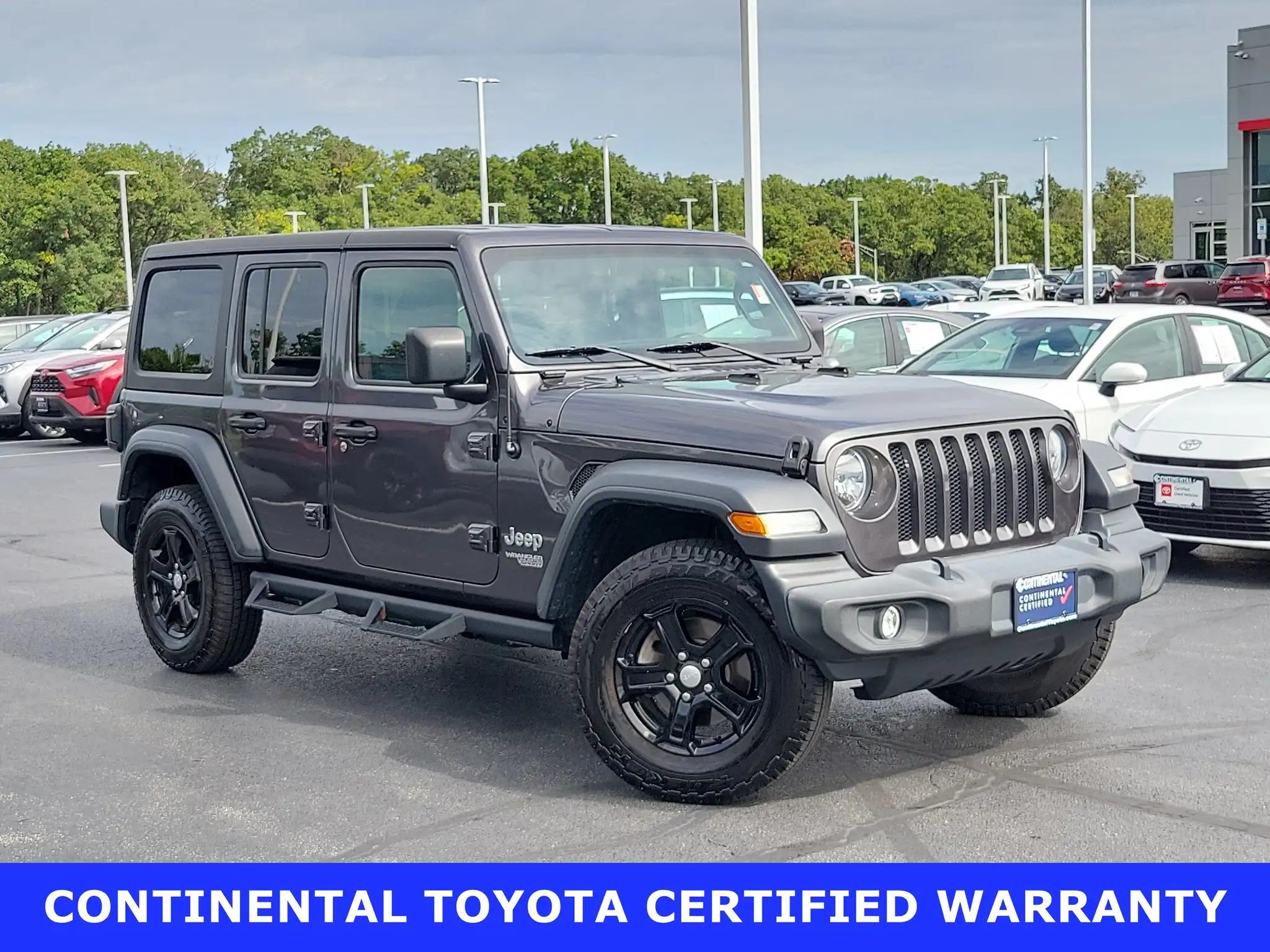 2020 Jeep Wrangler Sport S's photo