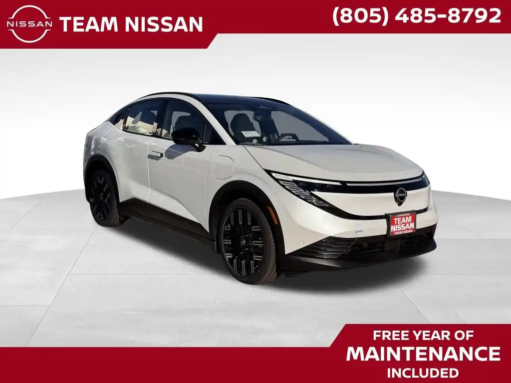 2026 Nissan Leaf Platinum+'s photo