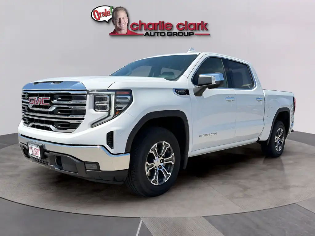 2025 GMC Sierra 2WD Crew Cab Short Box SLT's photo