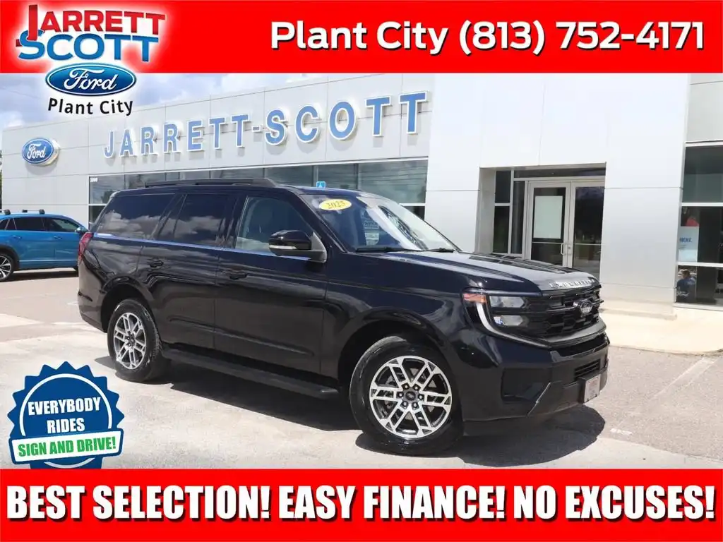 2025 Ford Expedition Active 4WD's photo