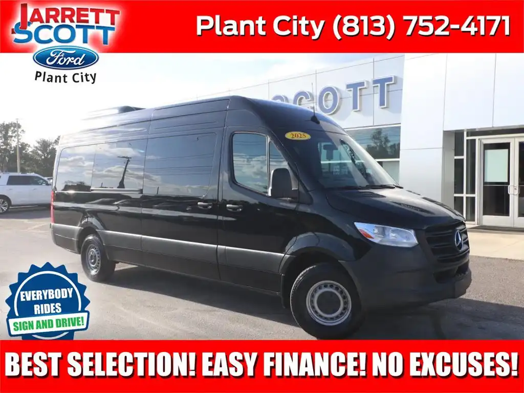 2025 Mercedes-Benz Sprinter 2500 170 WB High Roof's photo