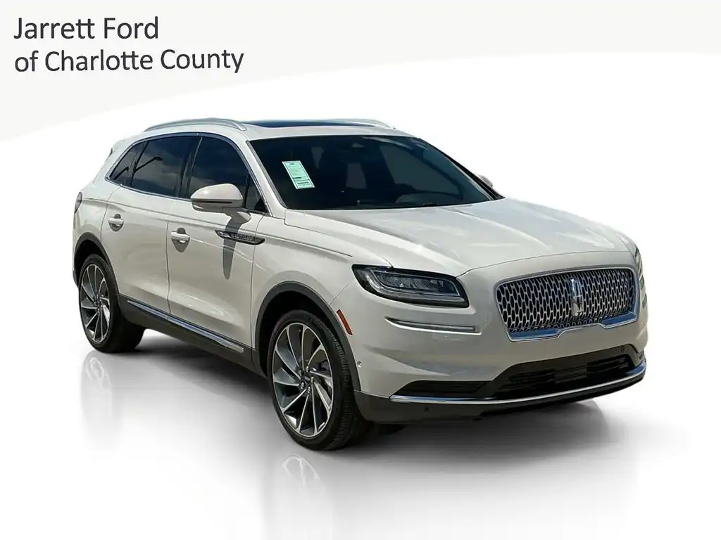 2023 Lincoln Nautilus Reserve FWD's photo