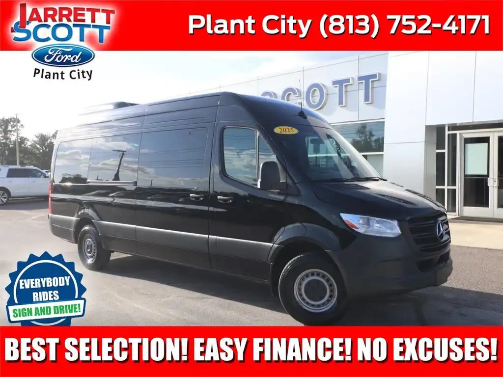 2025 Mercedes-Benz Sprinter 2500 170 WB High Roof's photo