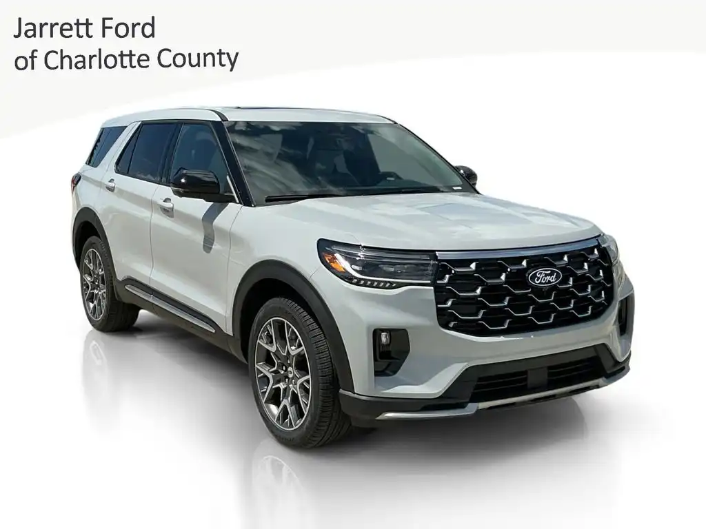 2027 Ford Explorer Platinum 4WD's photo