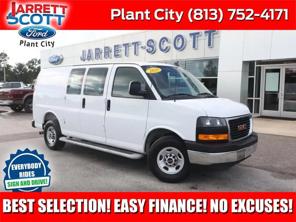 2025 GMC Savana 2500's photo