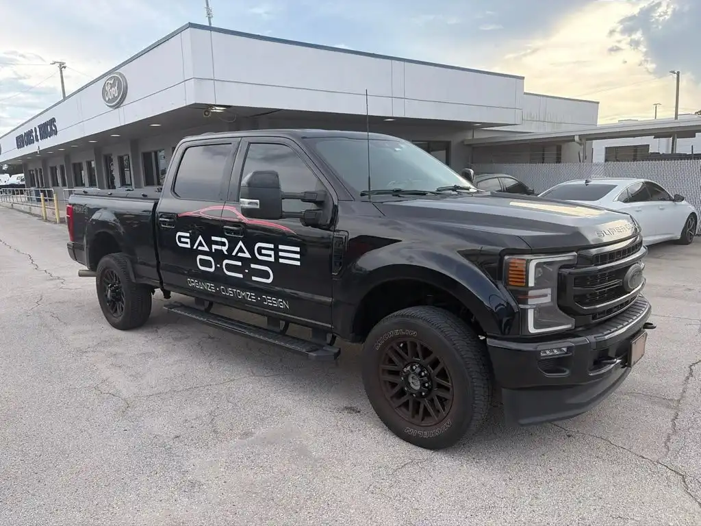 2022 Ford F-250 Lariat 4WD Crew Cab 6-3/4' Box's photo