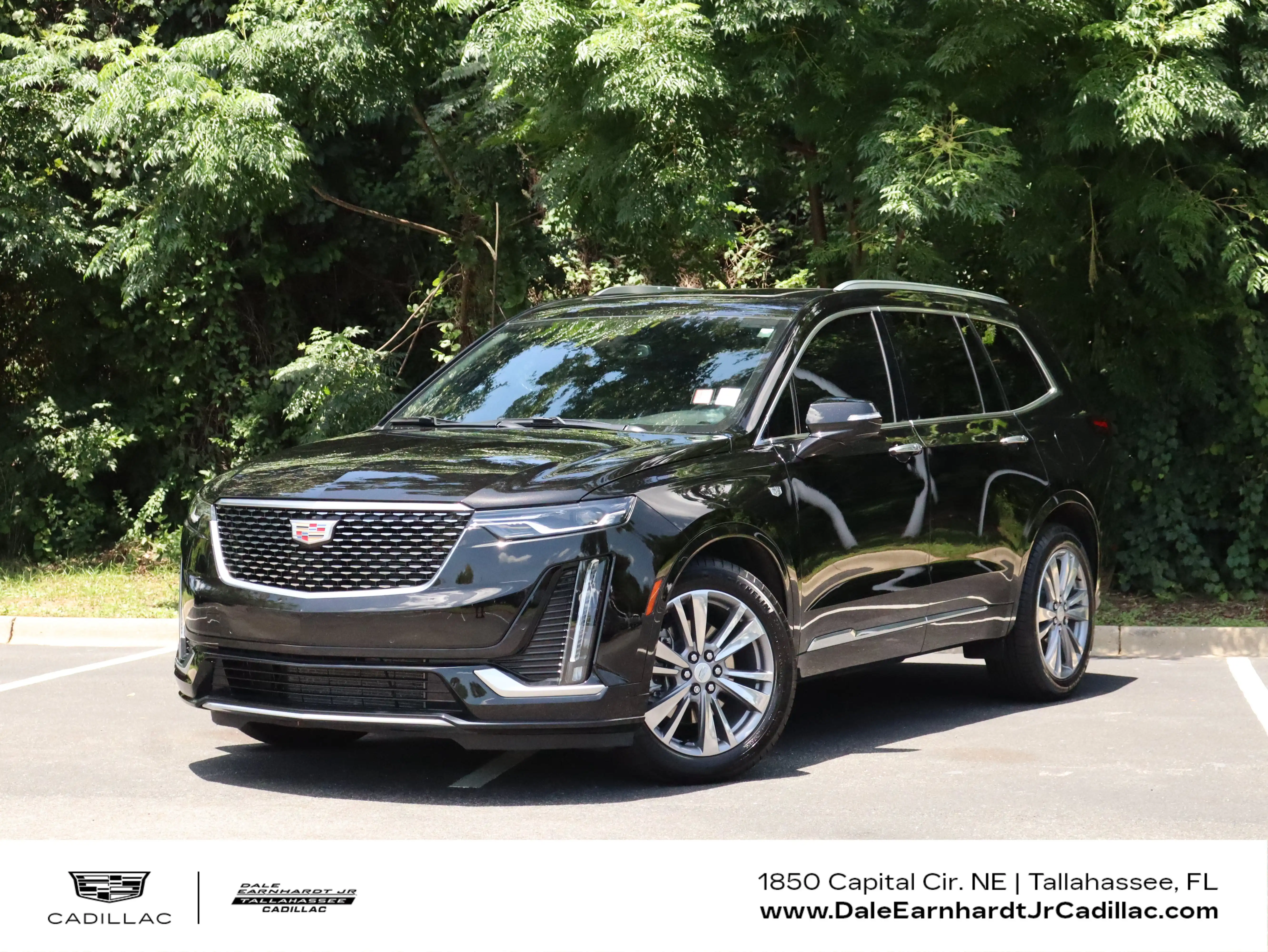 2025 Cadillac XT6 Premium Luxury Auto's photo