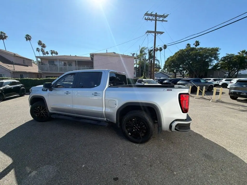 2022 GMC Sierra 4WD Crew Cab Standard Box Elevation photo 3