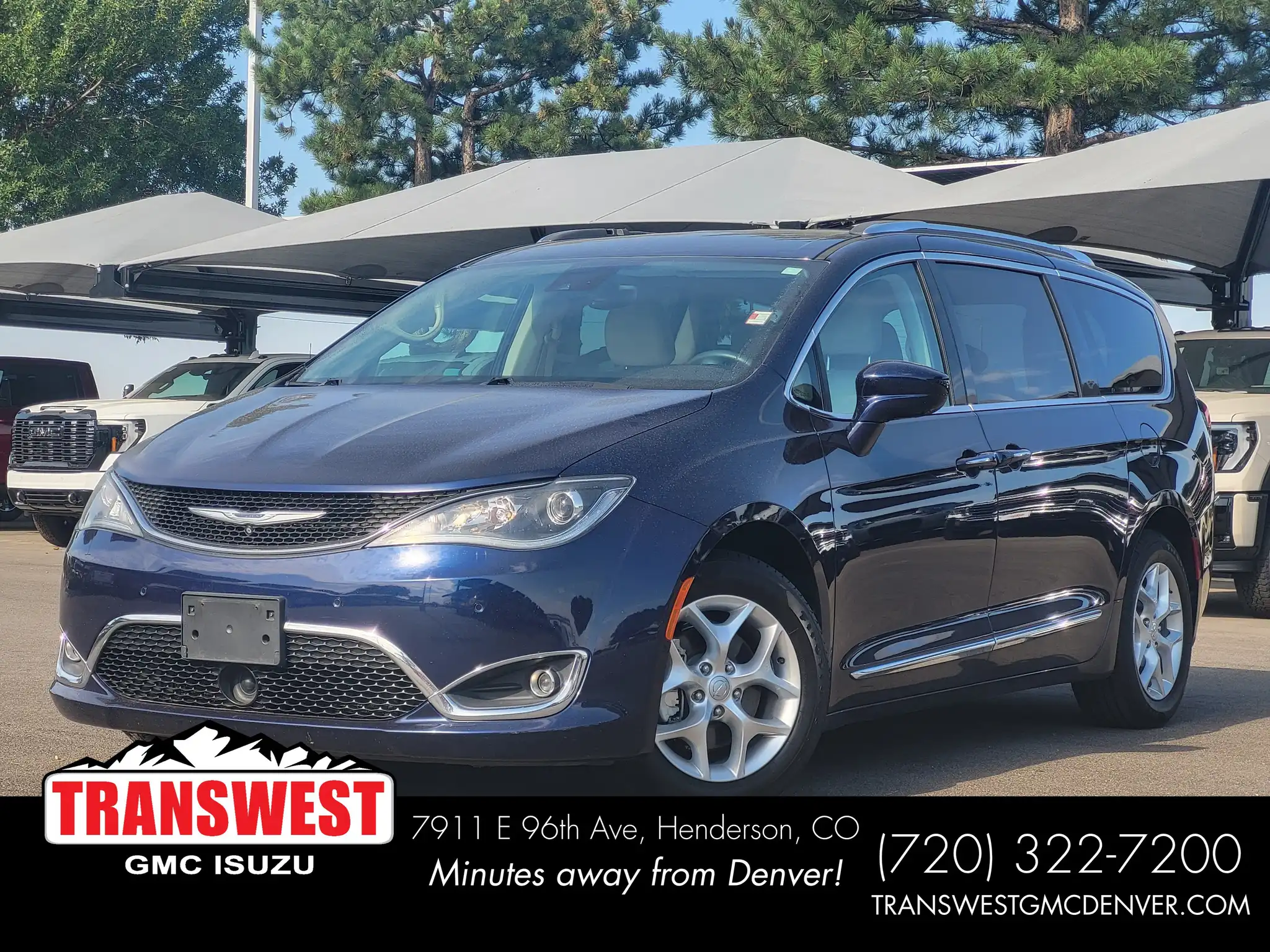 2017 Chrysler Pacifica Touring-L Plus's photo