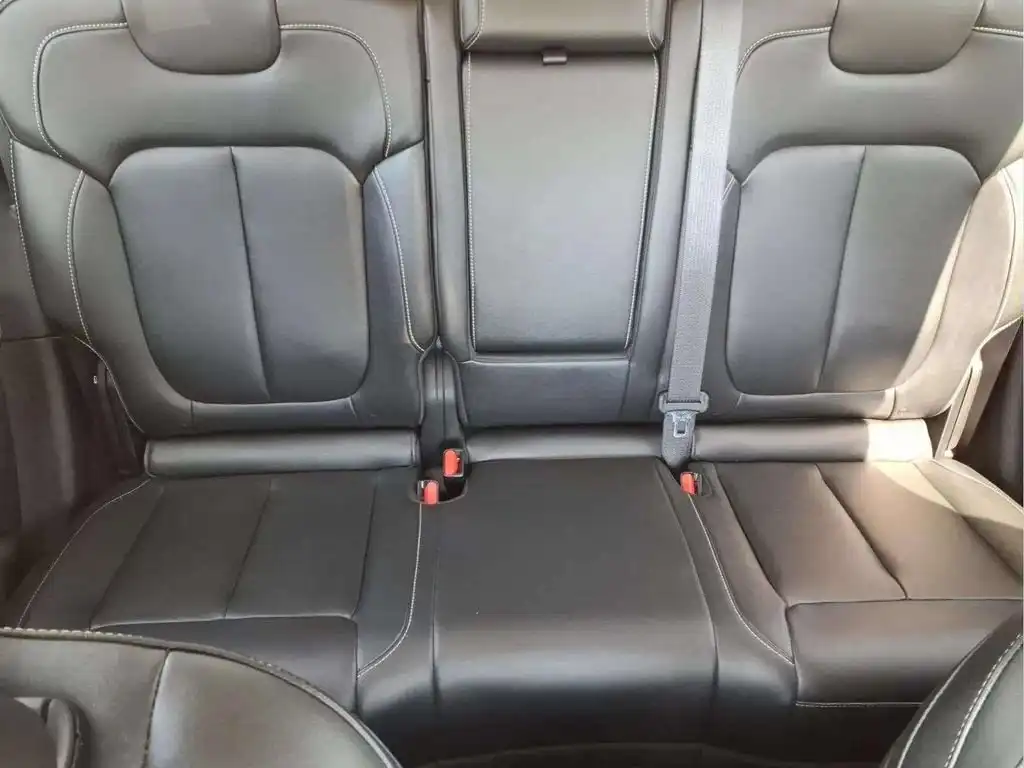 2023 Jeep Grand Cherokee Limited's photo
