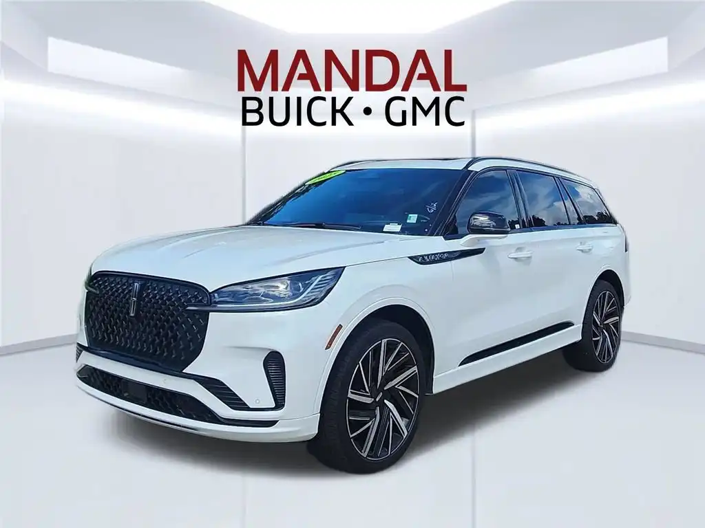 2025 Lincoln Aviator Black Label AWD's photo