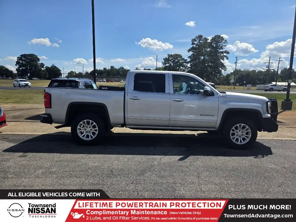 2017 GMC Sierra SLE 4WD Crew Cab Short Box's photo