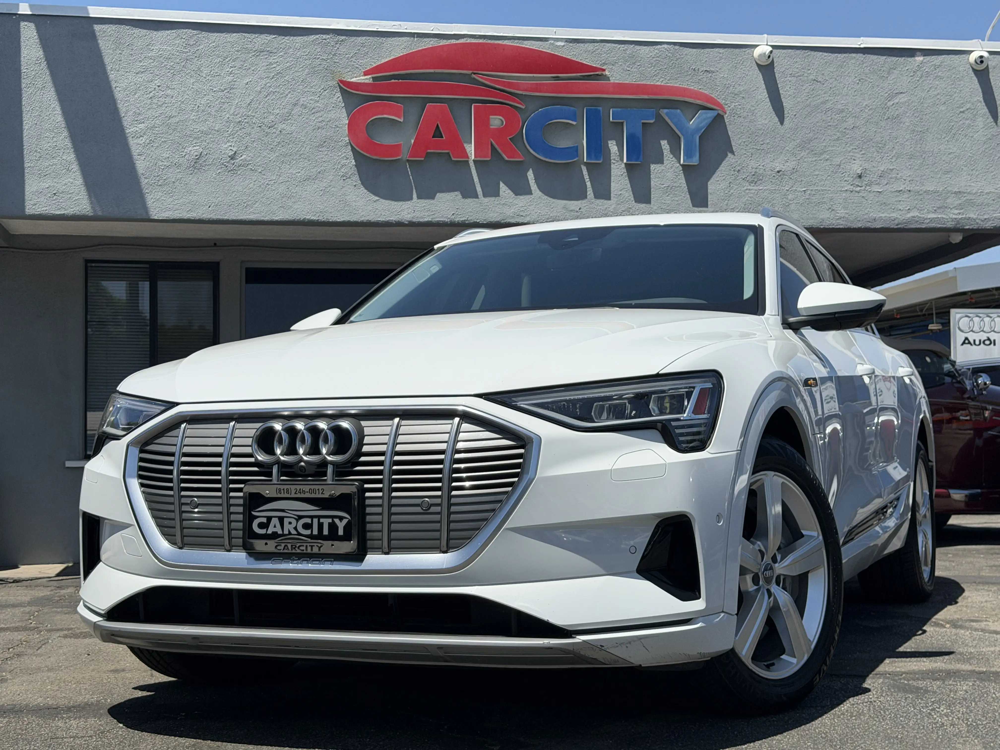 2019 Audi e-tron Premium Plus photo 1