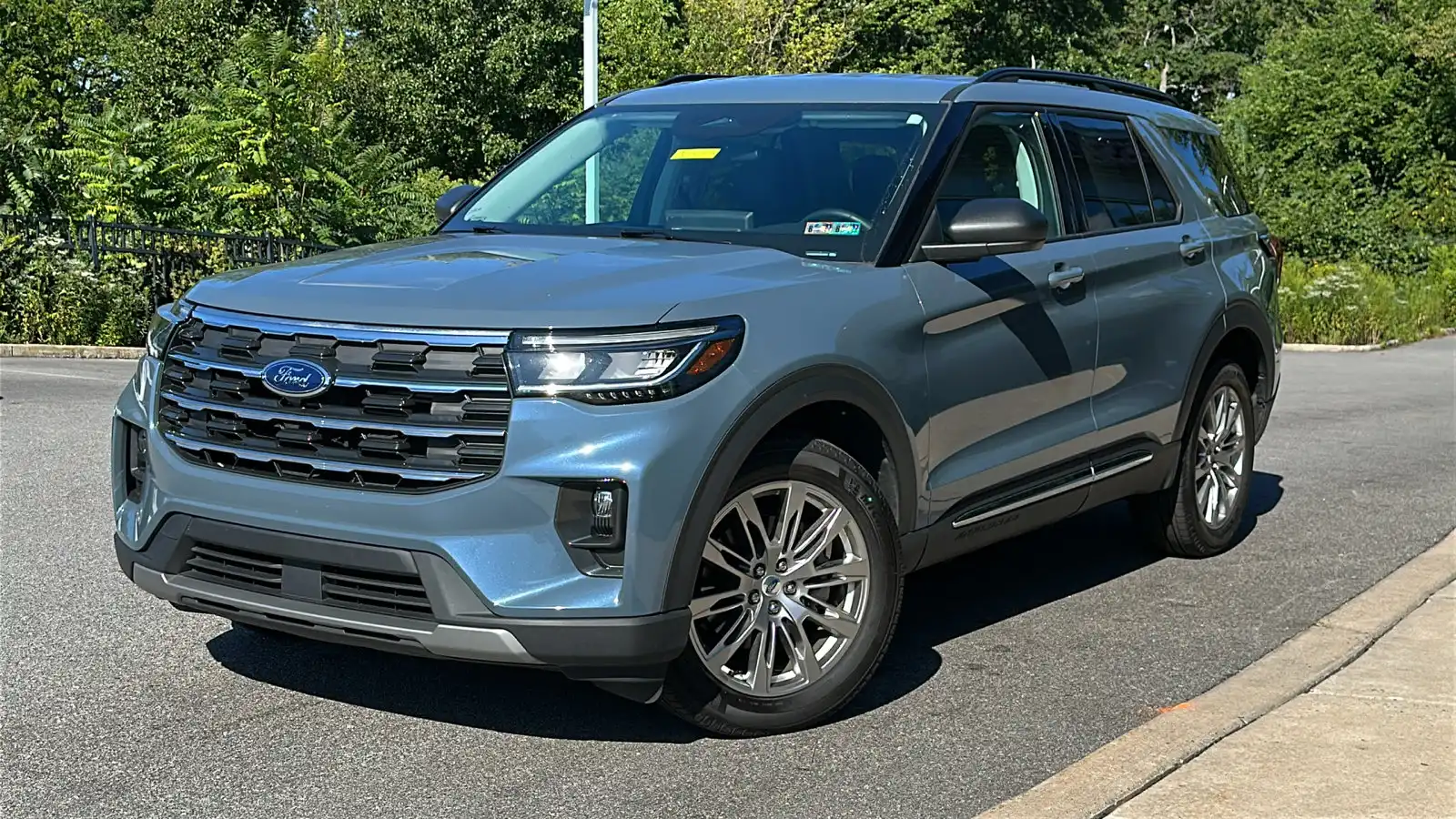 2025 Ford Explorer Active 4WD PL535's photo