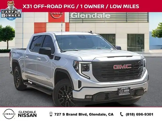 2022 GMC Sierra 4WD Crew Cab Standard Box Elevation's photo