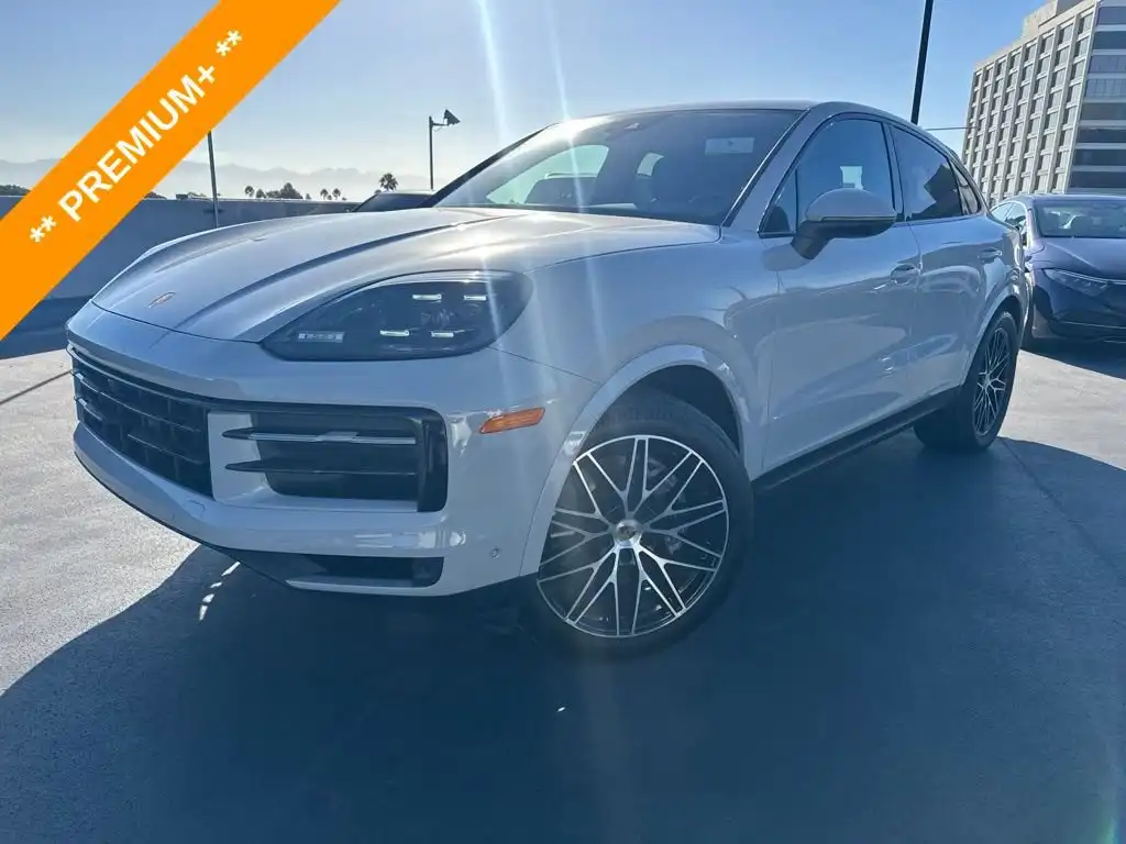 2024 Porsche Cayenne Base's photo