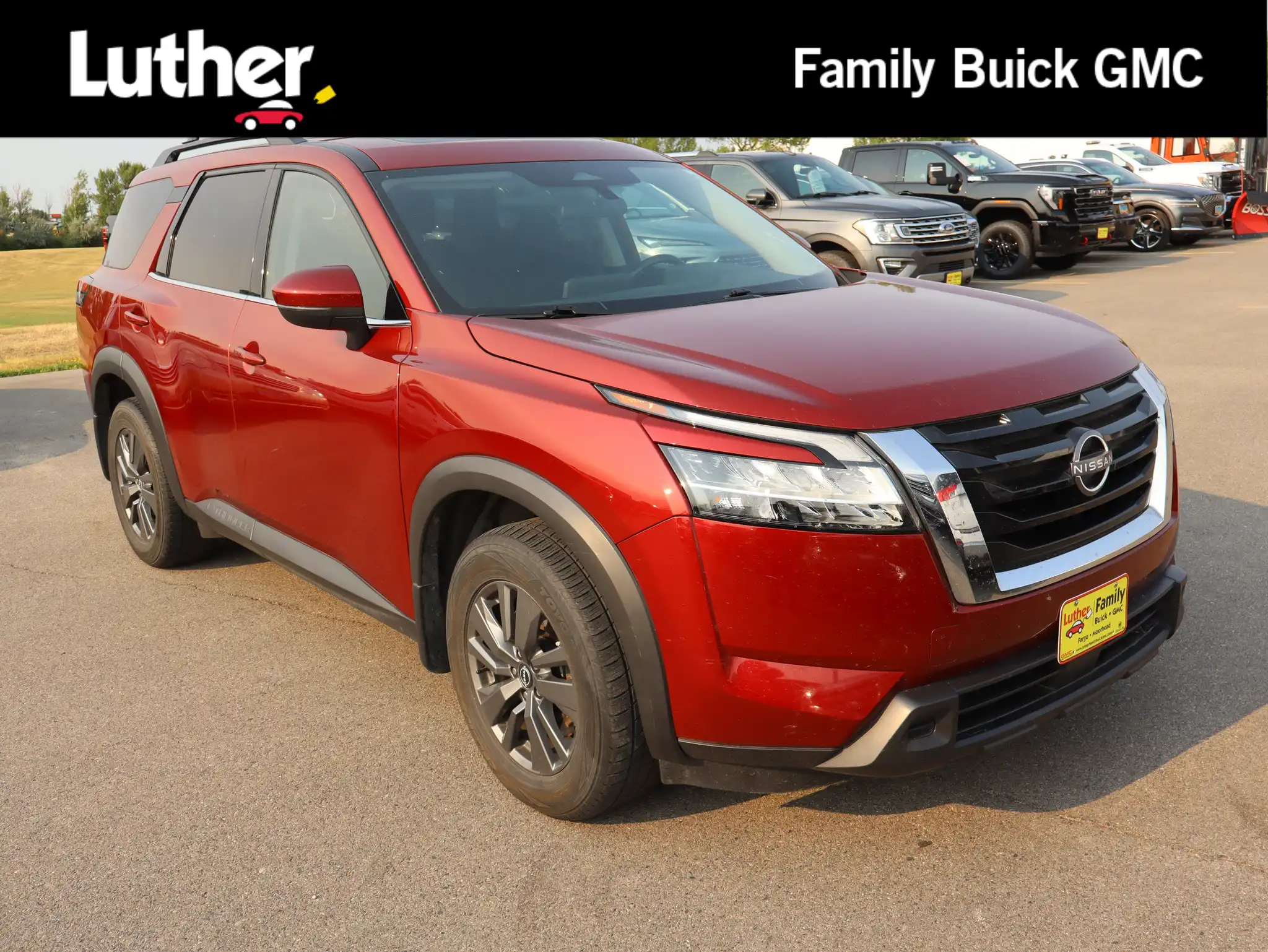 2022 Nissan Pathfinder SV 4WD's photo