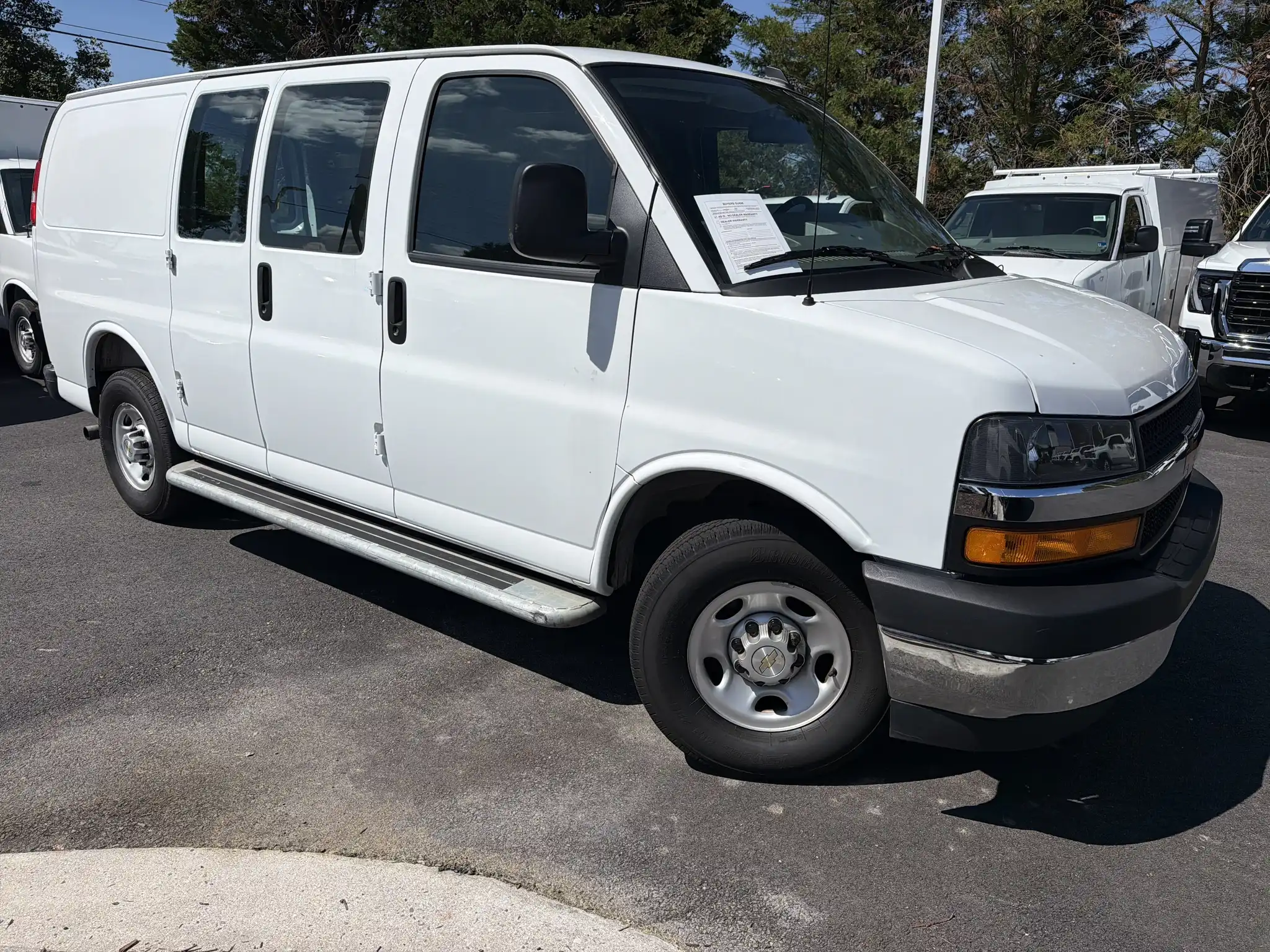 2025 Chevrolet Express Work Van HD 2500's photo