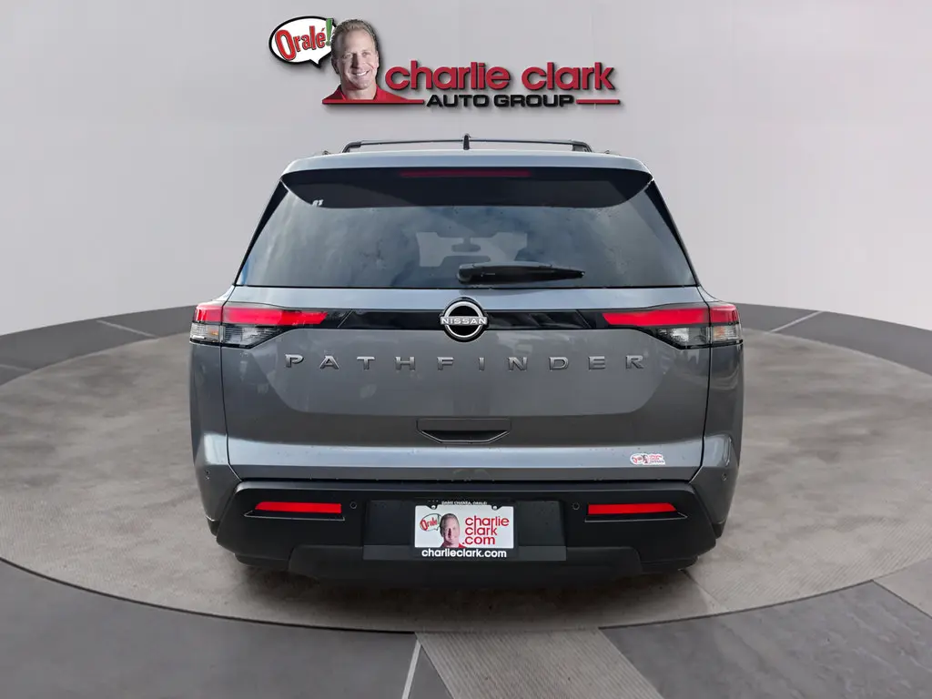 2026 Nissan Pathfinder SV 2WD photo 5