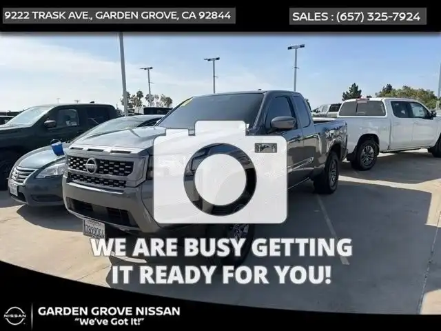 2025 Nissan Frontier SV King Cab 4X2's photo