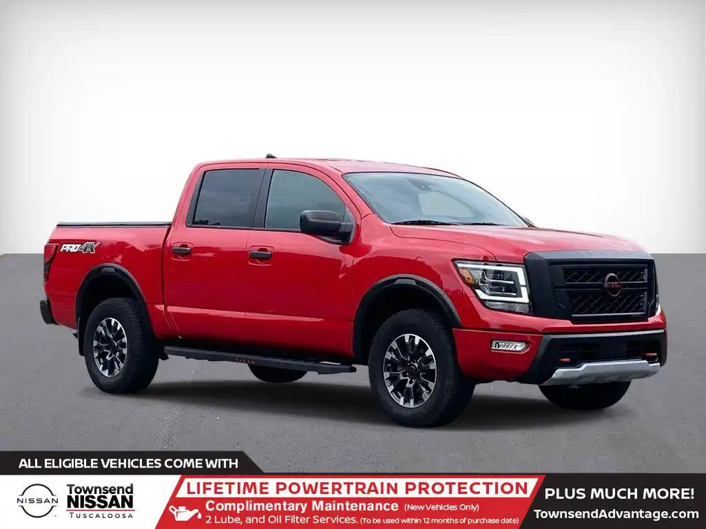 2024 Nissan Titan PRO-4X 4X4 Crew Cab's photo