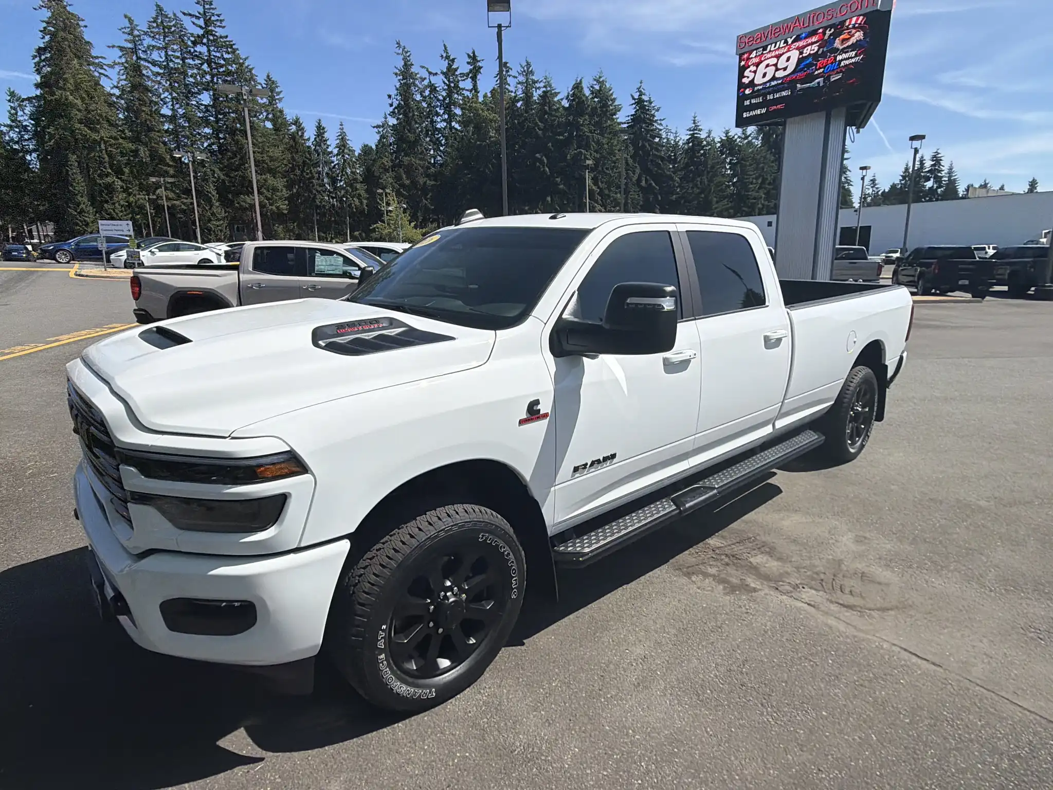 2026 RAM 3500 Laramie 4X4 Crew Cab LWB's photo