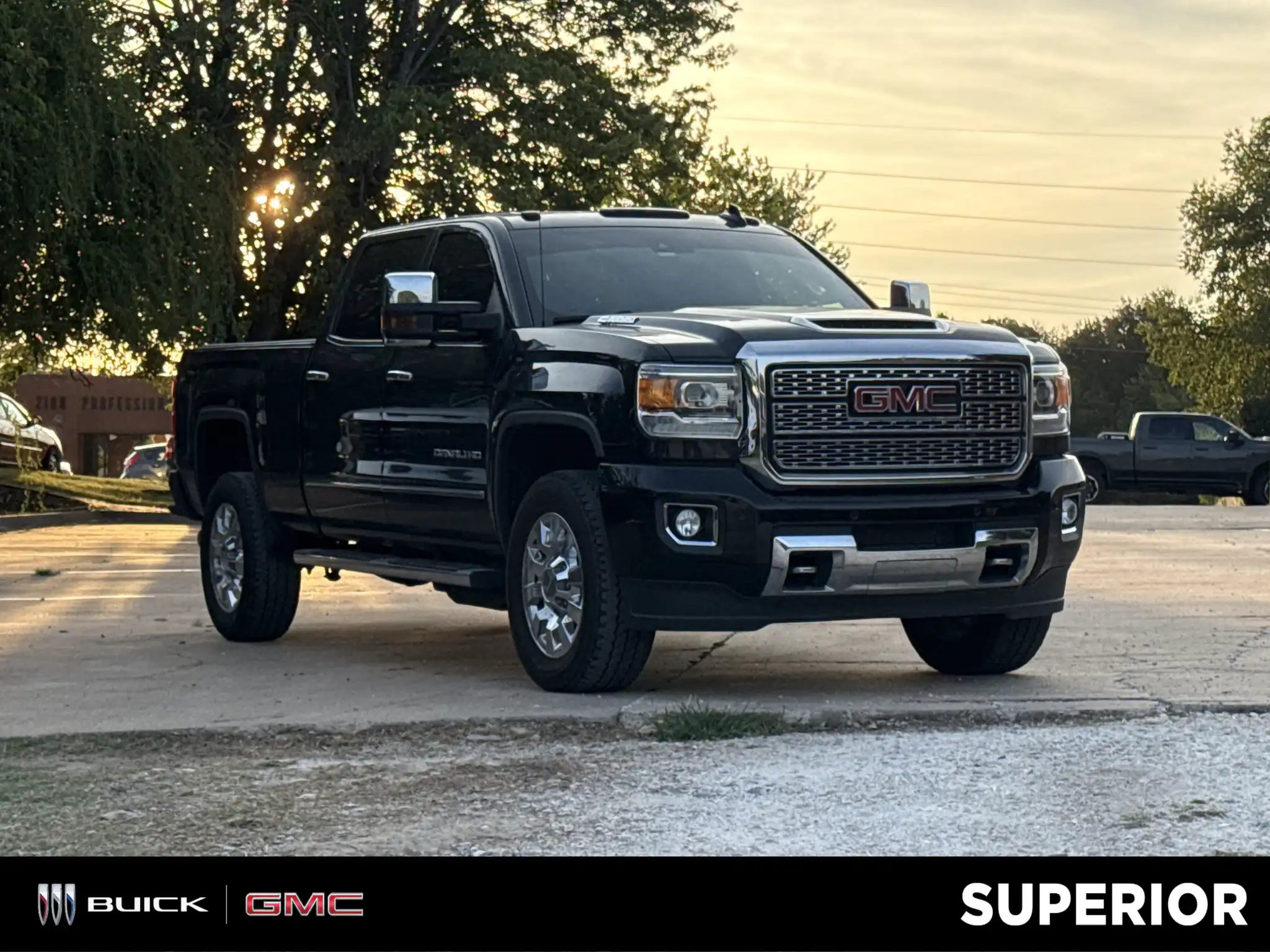 2019 GMC Sierra 4WD Crew Cab Standard Box Denali's photo