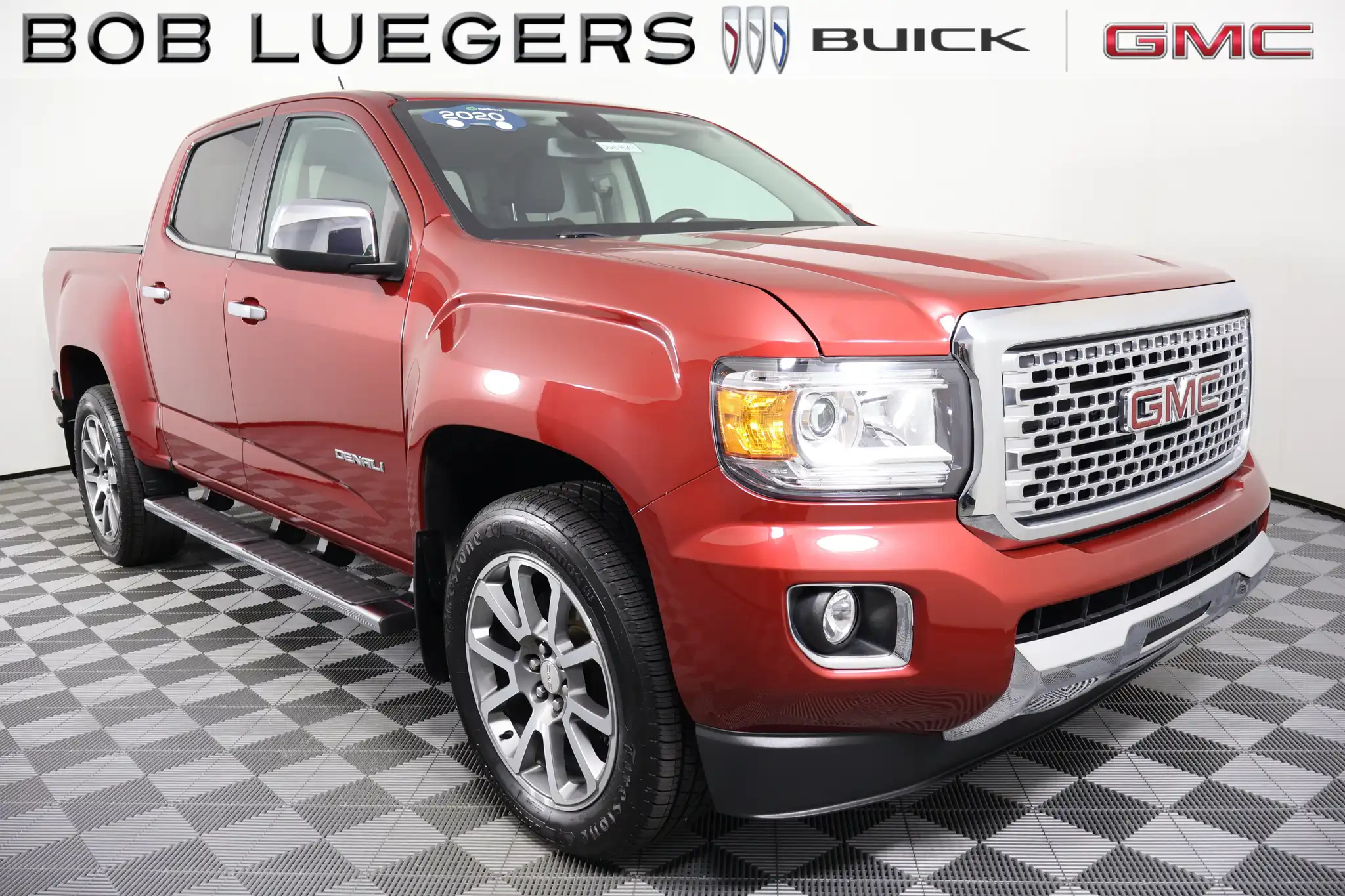 2020 GMC Canyon 4WD Denali Crew Cab Short Box's photo