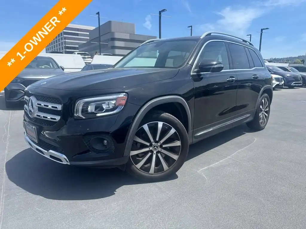 2022 Mercedes-Benz GLB GLB 250's photo