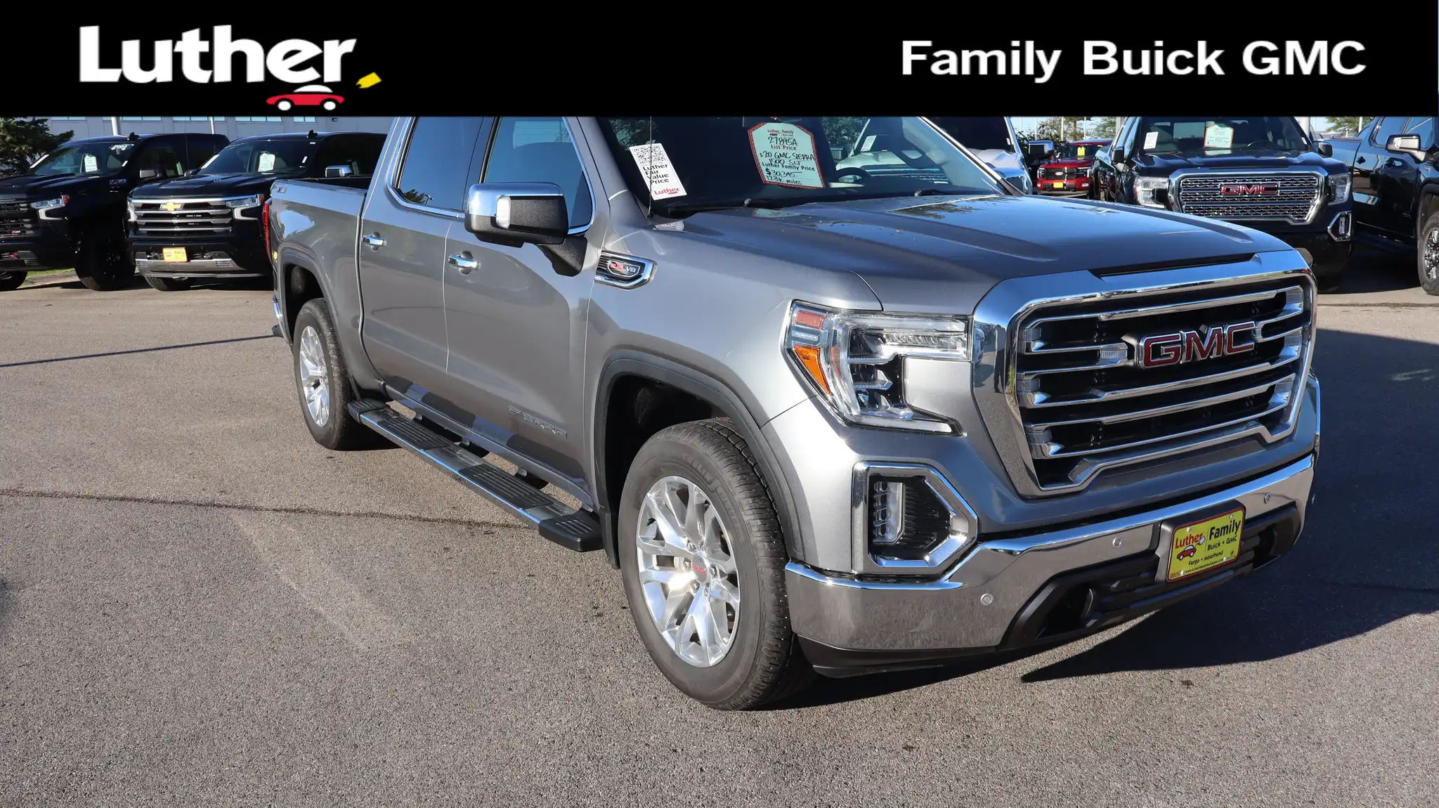 2020 GMC Sierra SLT 4WD Crew Cab Short Box's photo