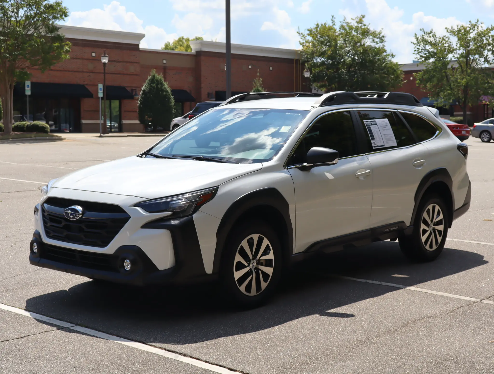 2025 Subaru Outback Base photo 5