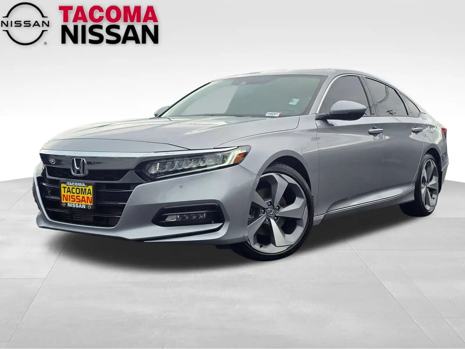 2018 Honda Accord 2.0T Touring Auto's photo