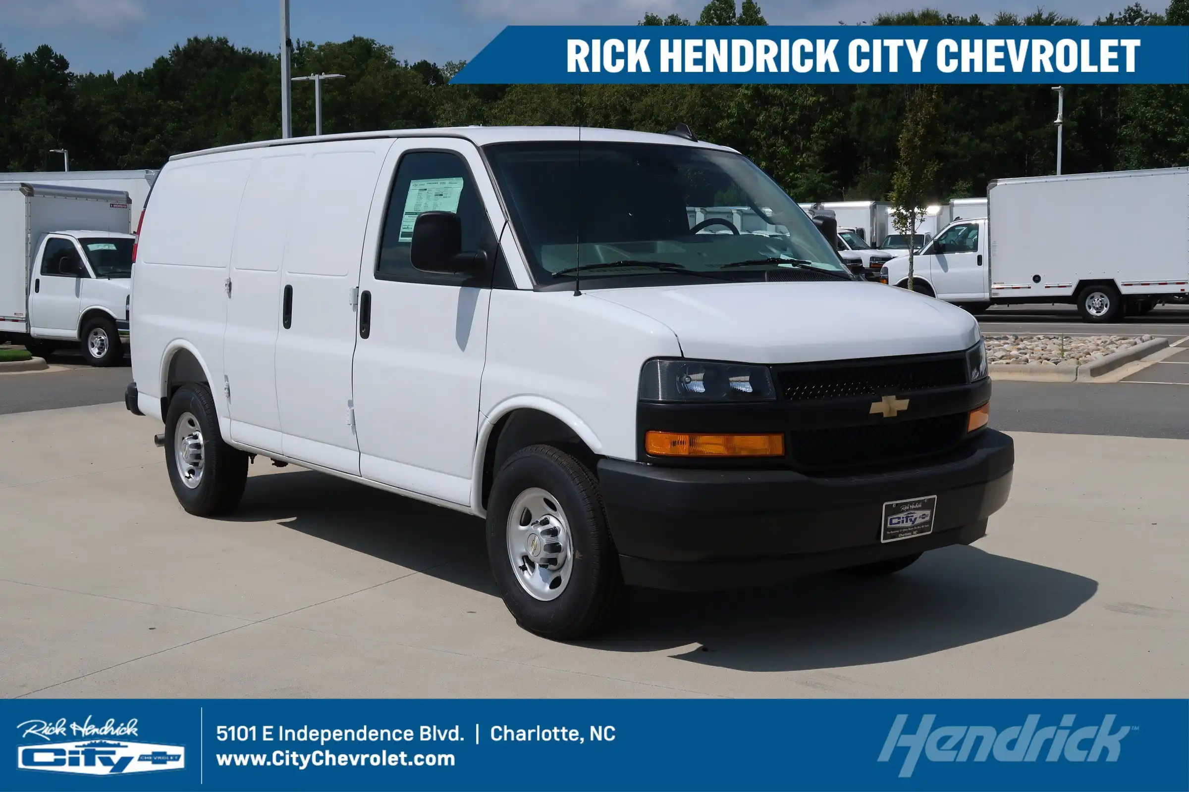 2025 Chevrolet Express 2500 Work Van HD's photo