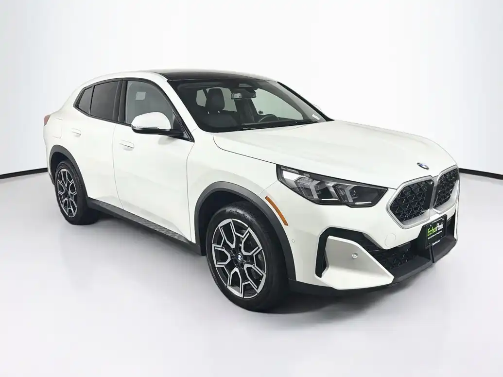 2026 BMW X2 xDrive28i's photo
