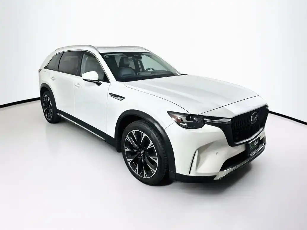 2024 Mazda CX-90 PHEV Premium Package's photo