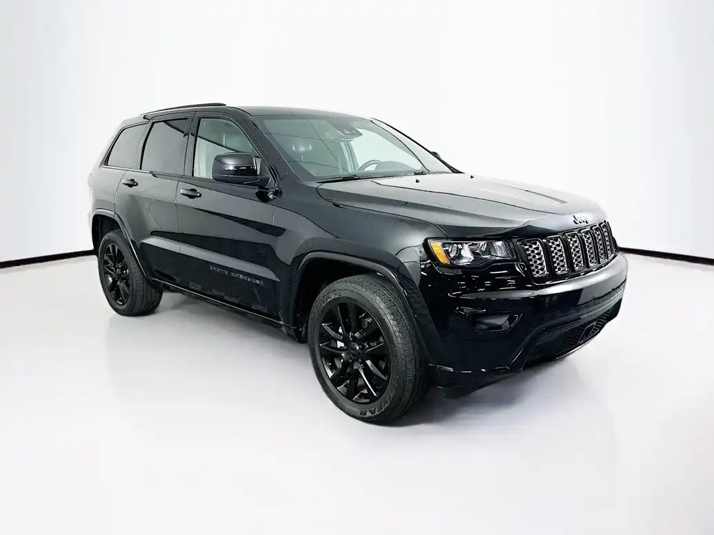 2020 Jeep Grand Cherokee Altitude's photo