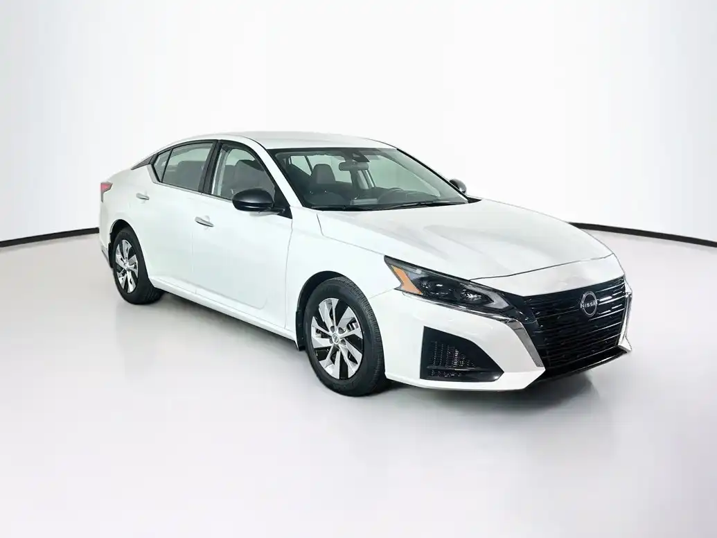 2024 Nissan Altima 2.5 S's photo