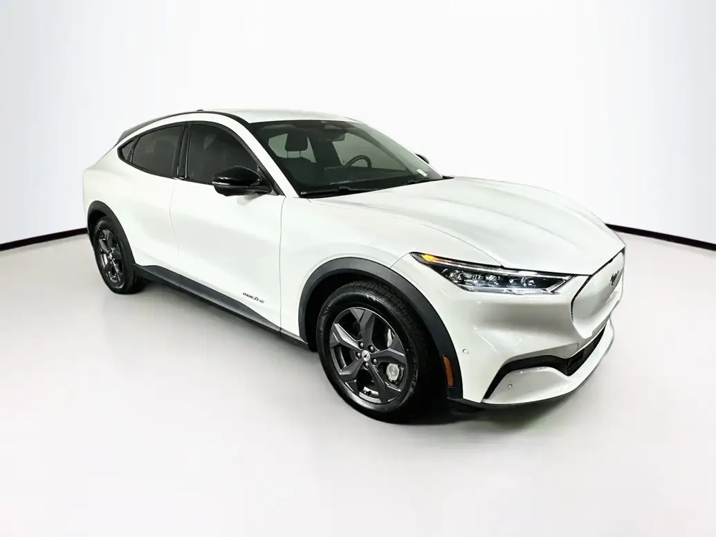 2023 Ford Mustang-Mach-e Select photo 1