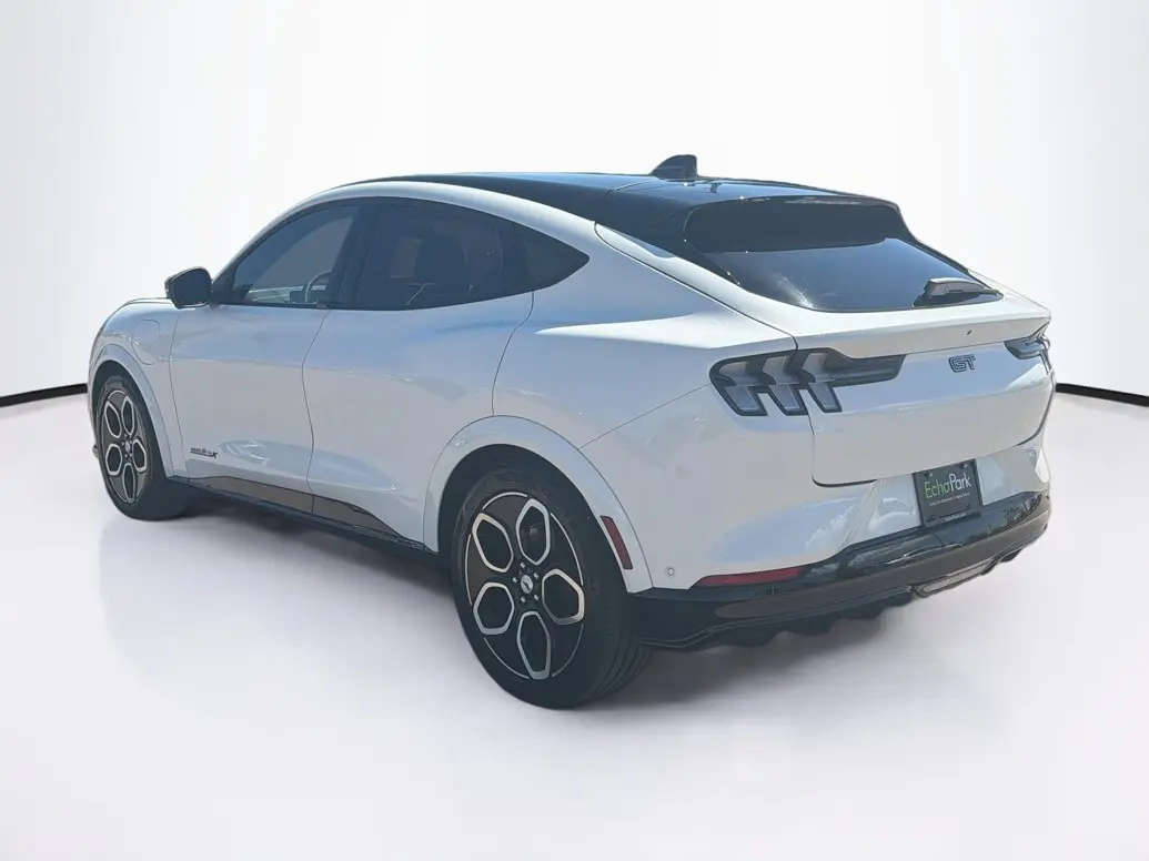 2023 Ford Mustang-Mach-e GT photo 5