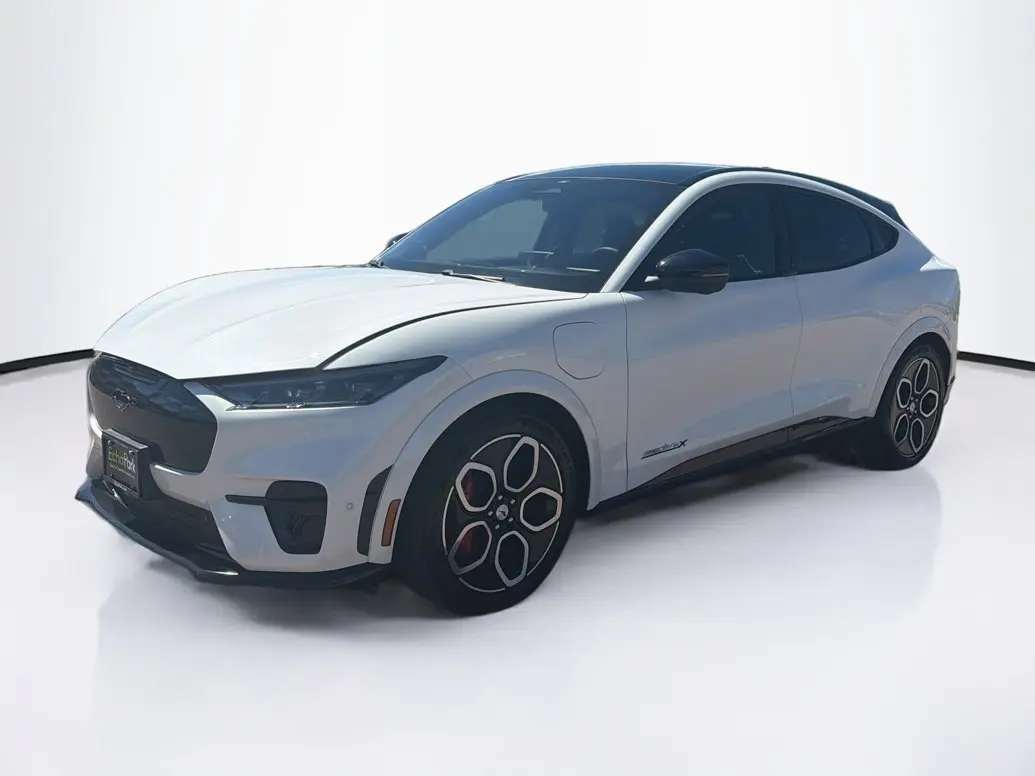 2023 Ford Mustang-Mach-e GT photo 3
