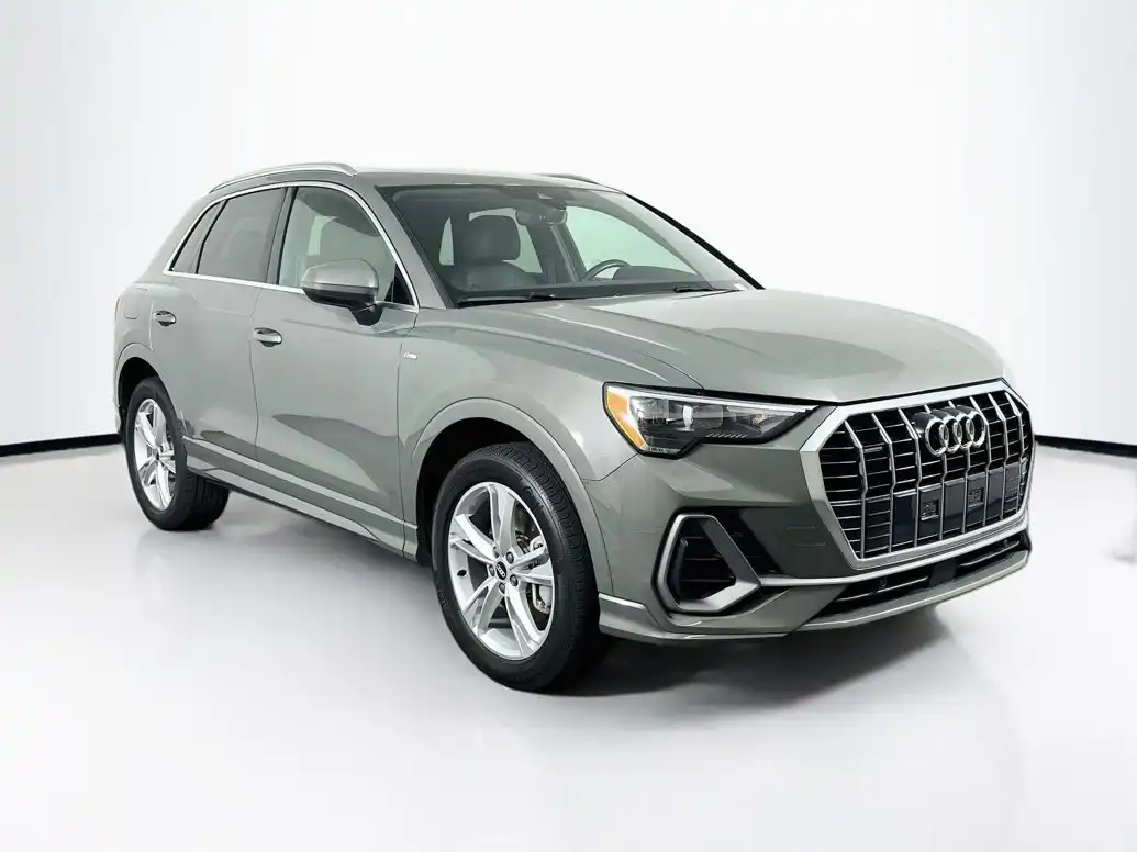 2022 Audi Q3 45 TFSI S Line Premium quattro's photo