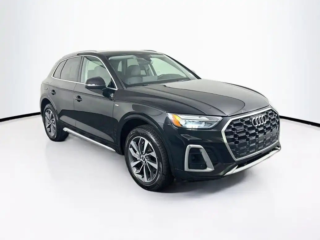 2023 Audi Q5 45 Premium's photo